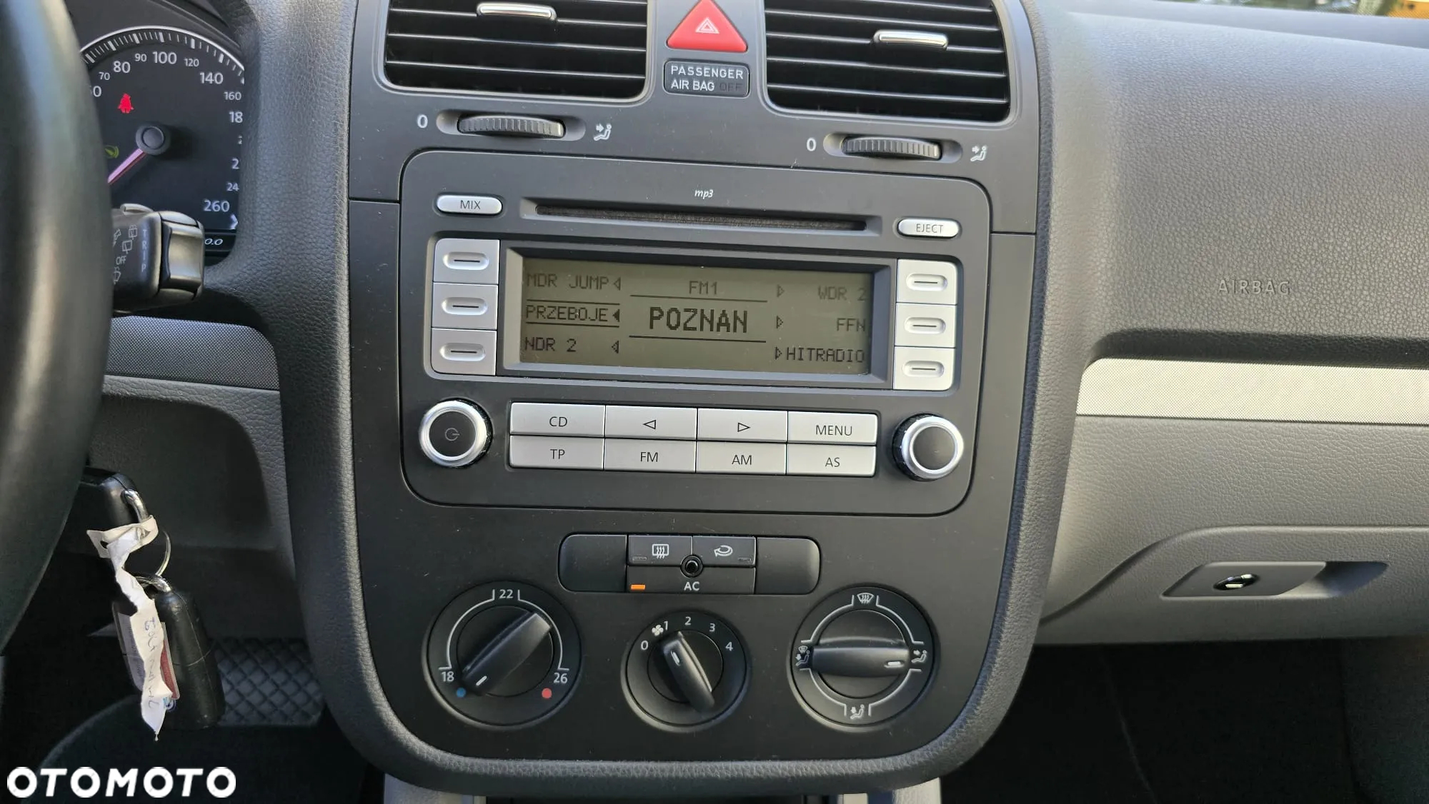 Volkswagen Golf - 12