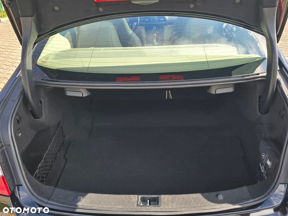 Mercedes-Benz Klasa E - 28