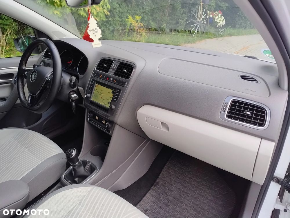 Volkswagen Polo 1.2 TSI Blue Motion Technology FRESH - 15