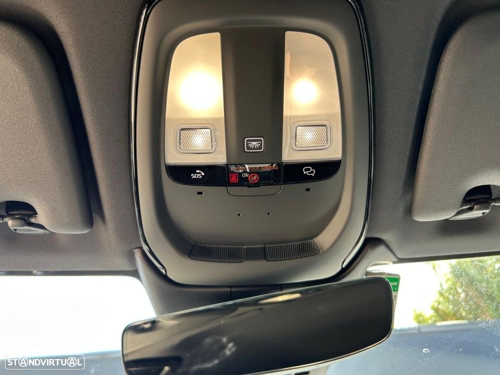Volvo XC 60 2.0 T6 PHEV Black Edition AWD - 26