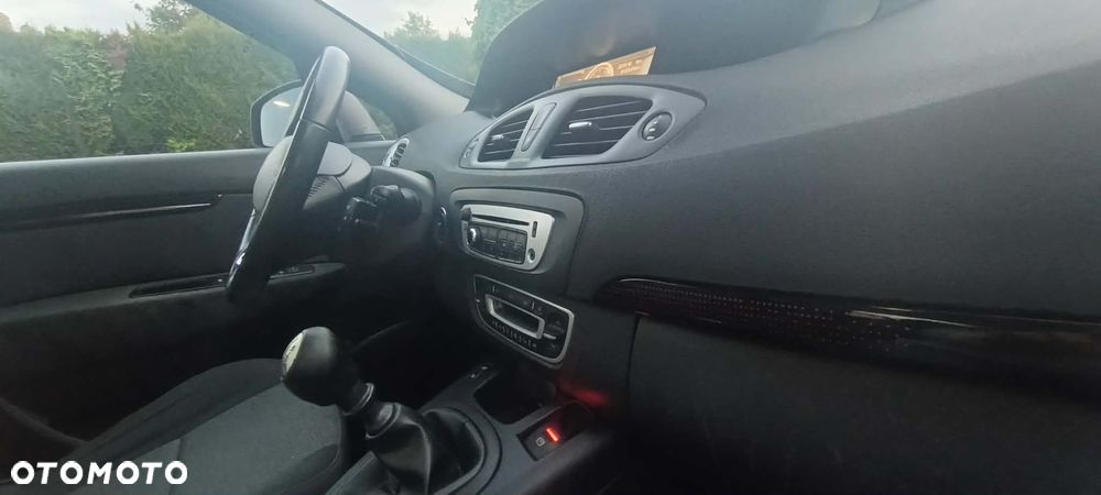 Renault Scenic 1.5 dCi Dynamique - 8