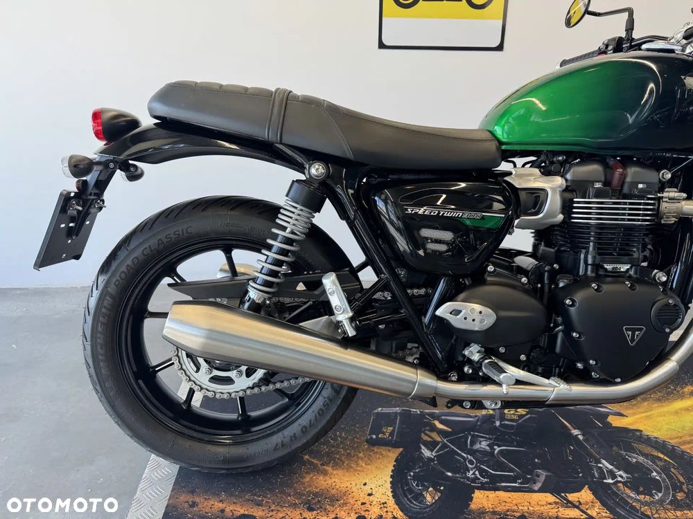 Triumph Speed Twin - 16