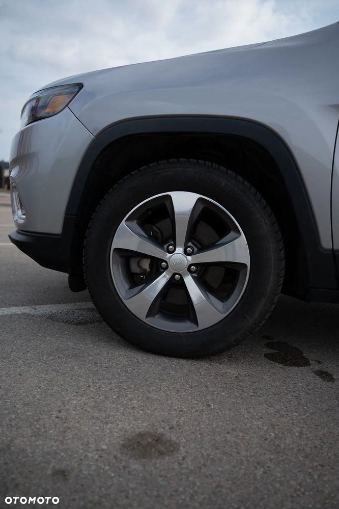 Jeep Cherokee 3.2 V6 Pentastar Active Drive I Automatik Limited - 33