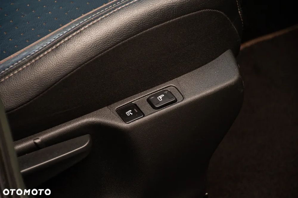 Citroën DS4 HDi 165 SoChic - 28