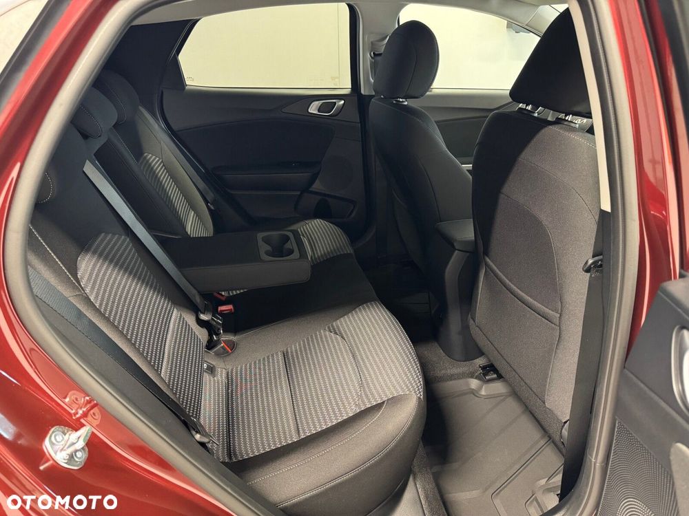 Kia XCeed - 14