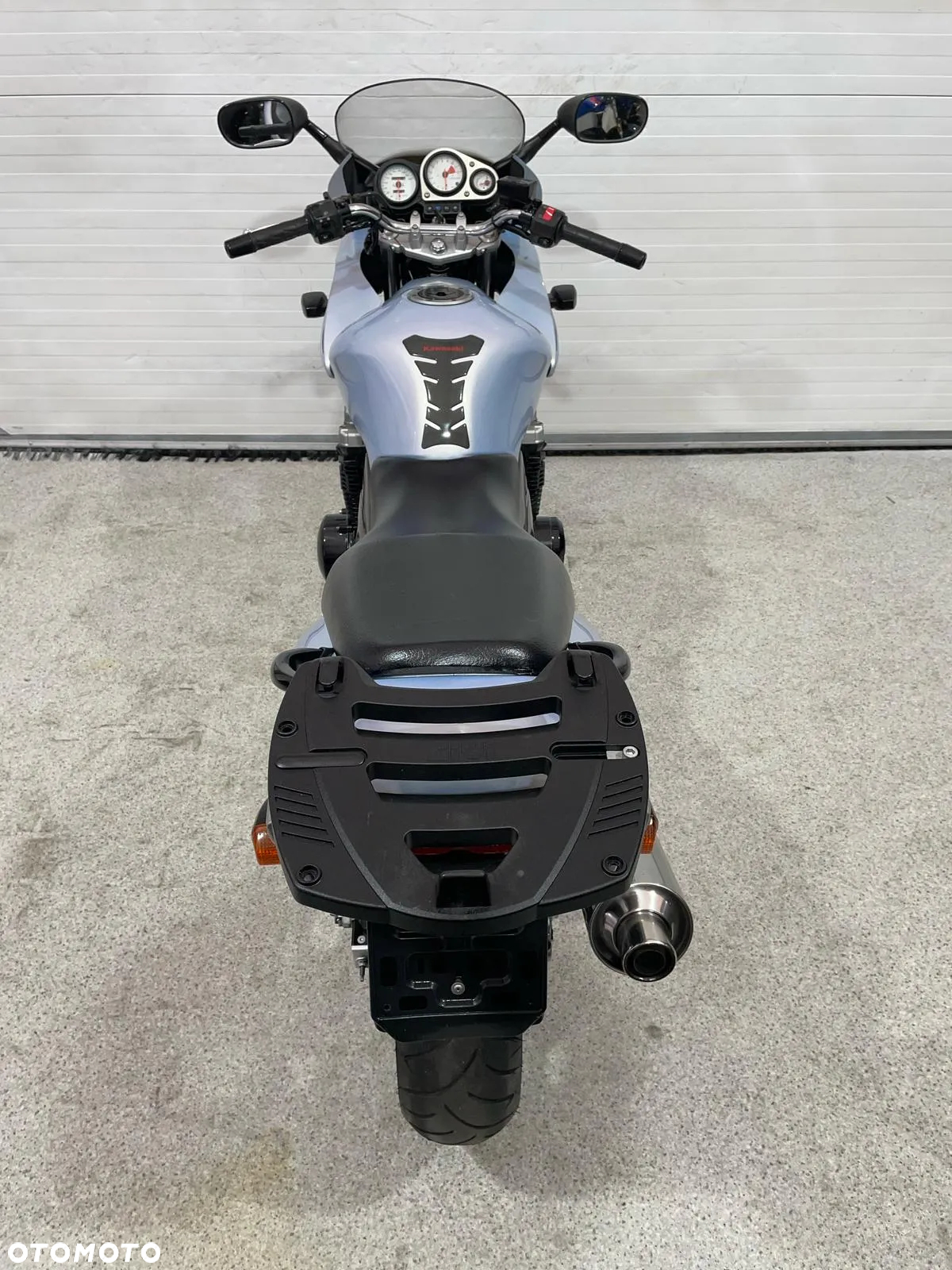 Kawasaki ZR - 26