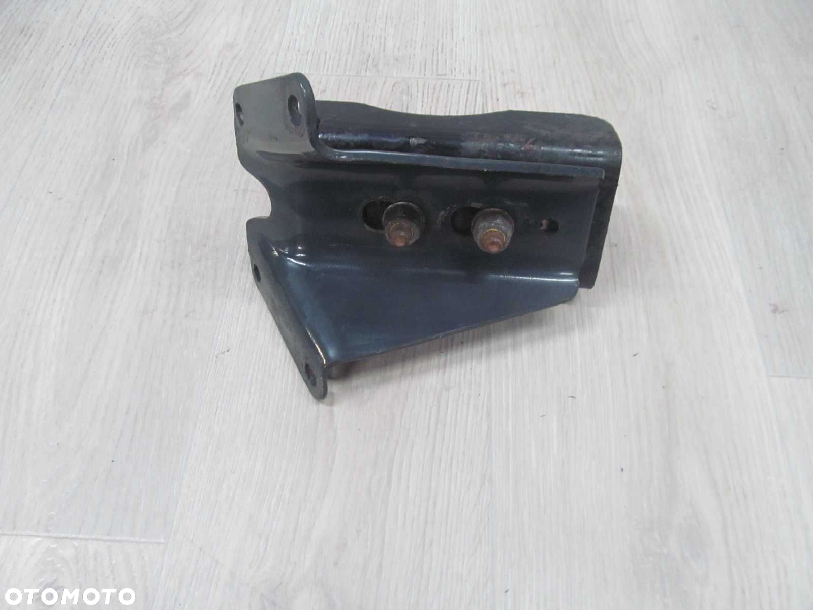 IVECO DAILY IV LIFT 2.3 LAPA WSPORNIK PODUSZKA SILNIKA PRAWA - 3