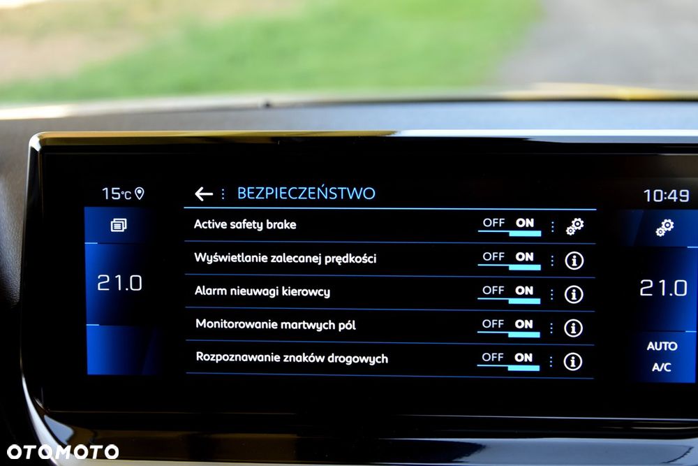 Peugeot 2008 PureTech 130 EAT8 GT - 36