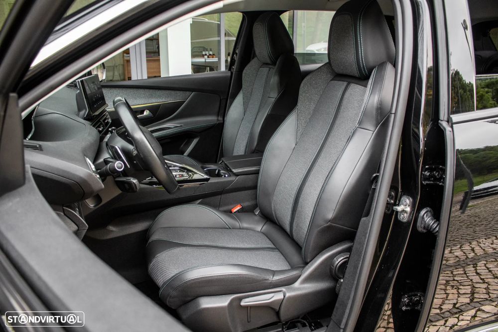 Peugeot 3008 1.5 BlueHDi Allure EAT8 - 28