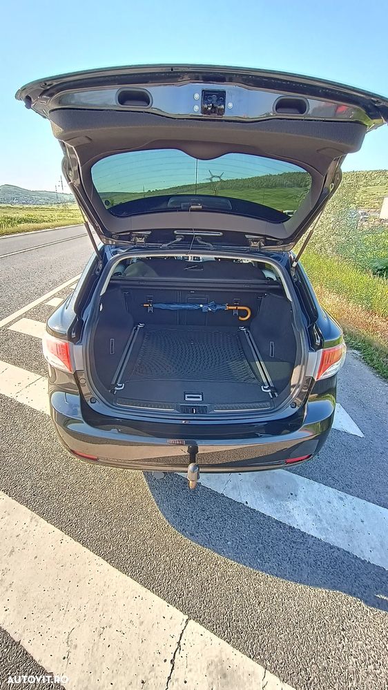 Toyota Avensis 2.0 D-4D Elegance - 14