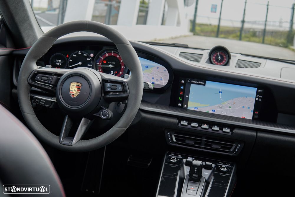 Porsche 911 (992) Carrera 4 GTS PDK - 21
