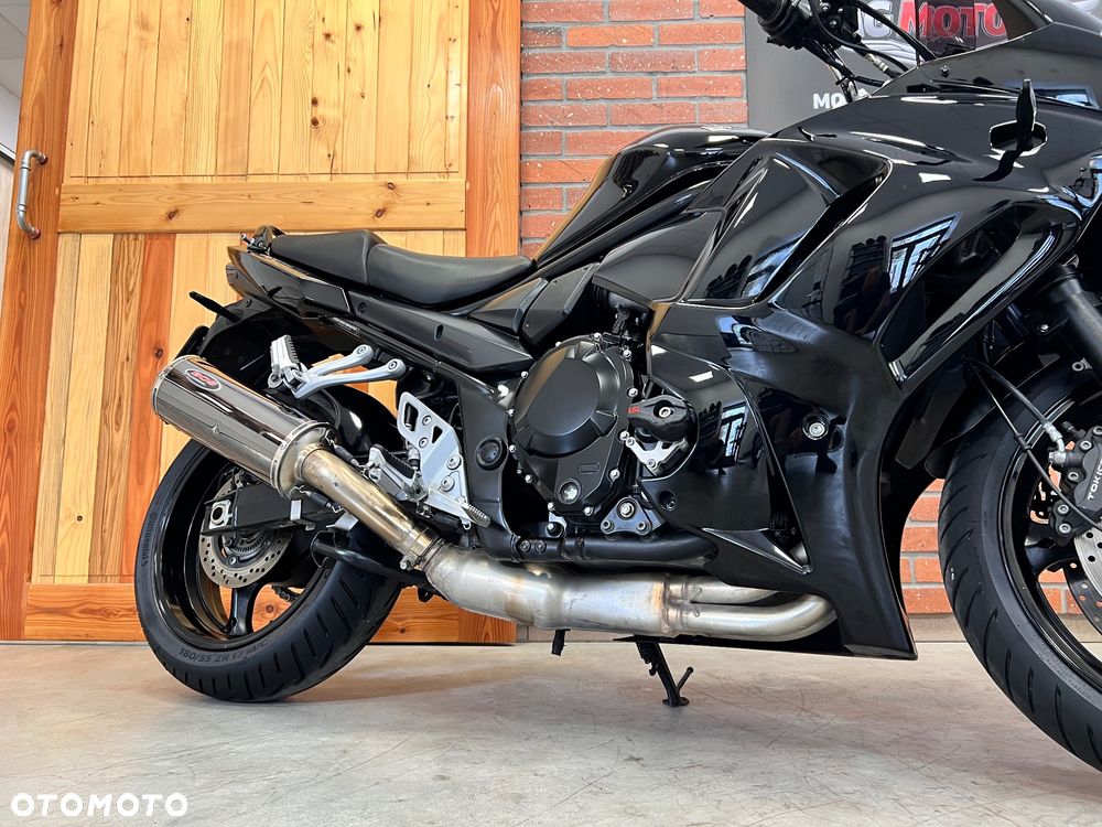 Suzuki GSX 1000 - 13