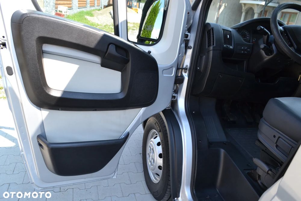 Peugeot Boxer 3,0 180 km L3 H2 - 18