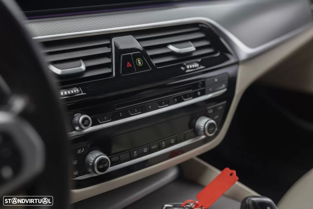 BMW 530 e iPerformance - 15