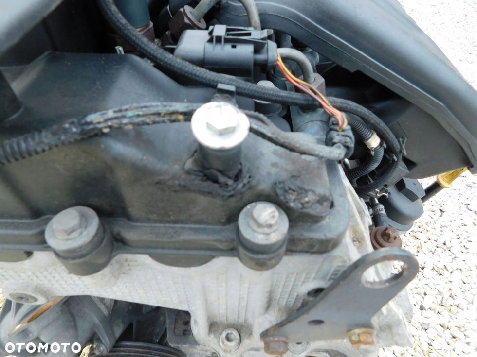 Silnik słupek Land Rover Freelander / 75 2.0D TD4 CDT - 4