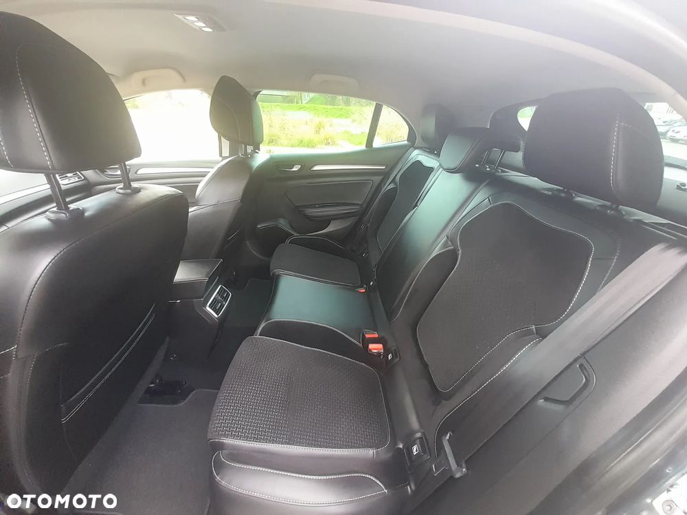 Renault Megane TCe 160 GPF EDC BOSE EDITION - 36