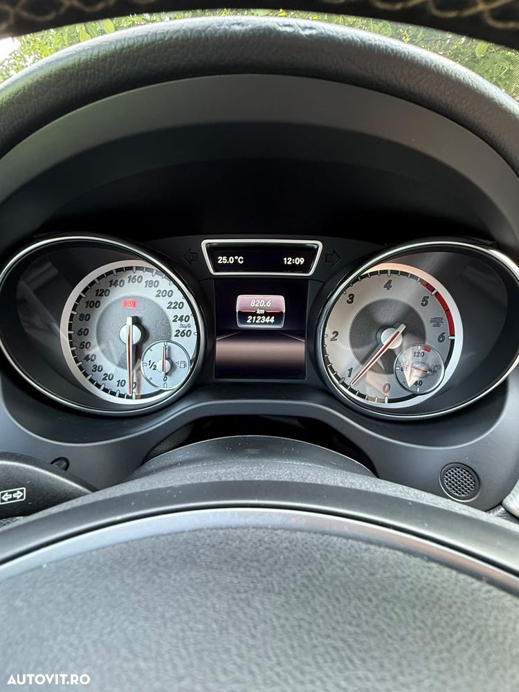Mercedes-Benz CLA 180 d - 16