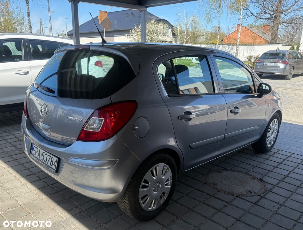 Opel Corsa 1.2 16V Edition - 9