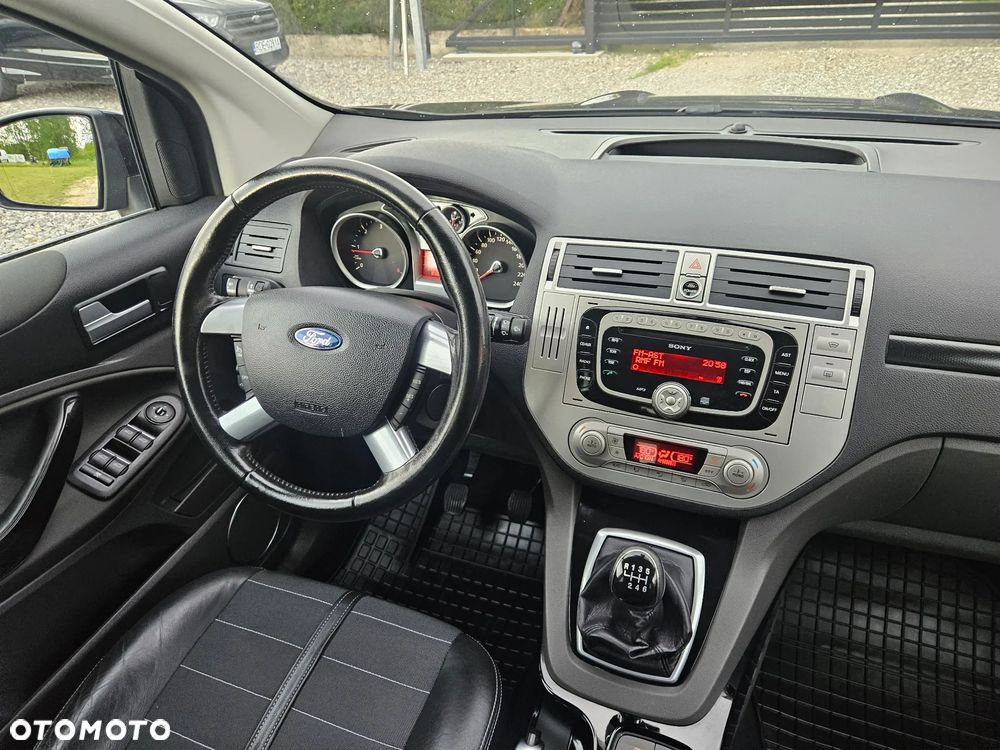 Ford Kuga 2.0 TDCi 4WD Titanium - 39