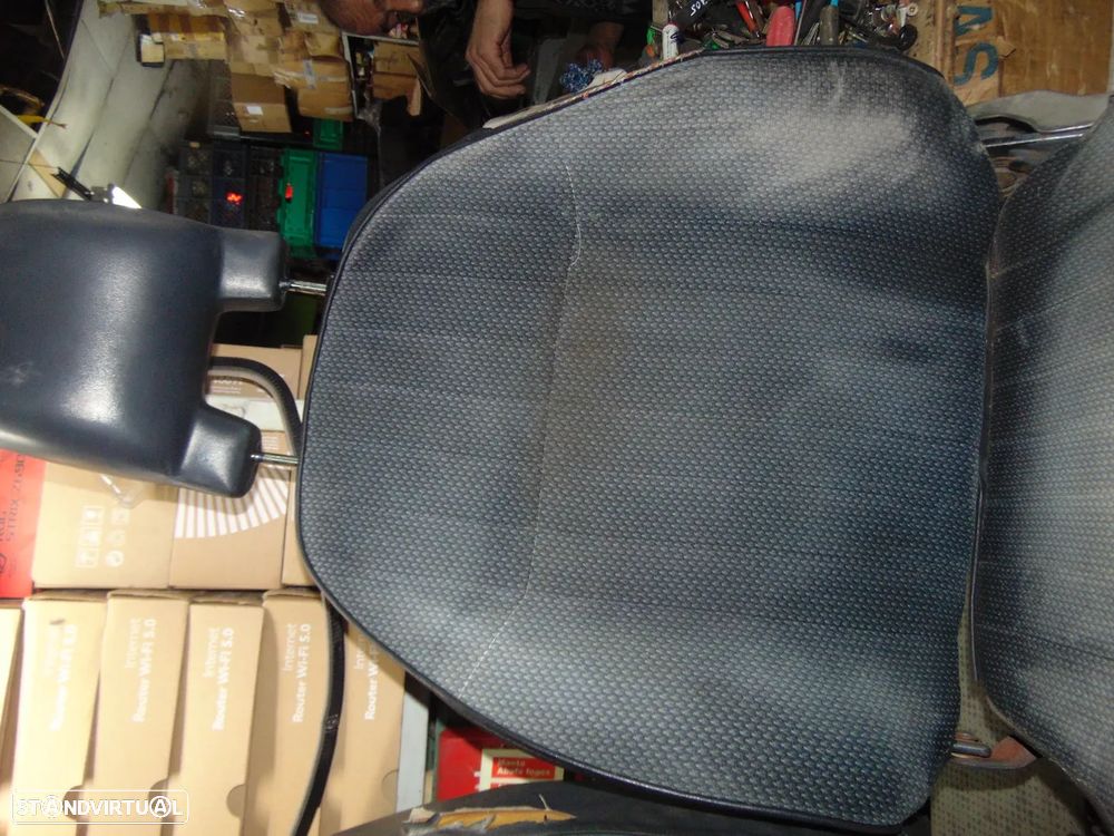 Toyota Starlet EP70 bancos - 3