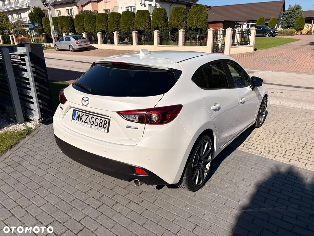 Mazda 3 - 8