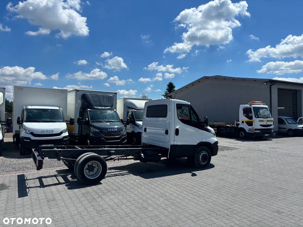 Iveco 70C17,,70C18,,70C15,,72C17,,50C17,,35C17,,35C15 PODWOZIE DO ZABUDOWY  WYWROTKA SKRZYNIA LADUNKOWA KONTENER CHLODNIA 70 SZTUK NA PLACU - 24