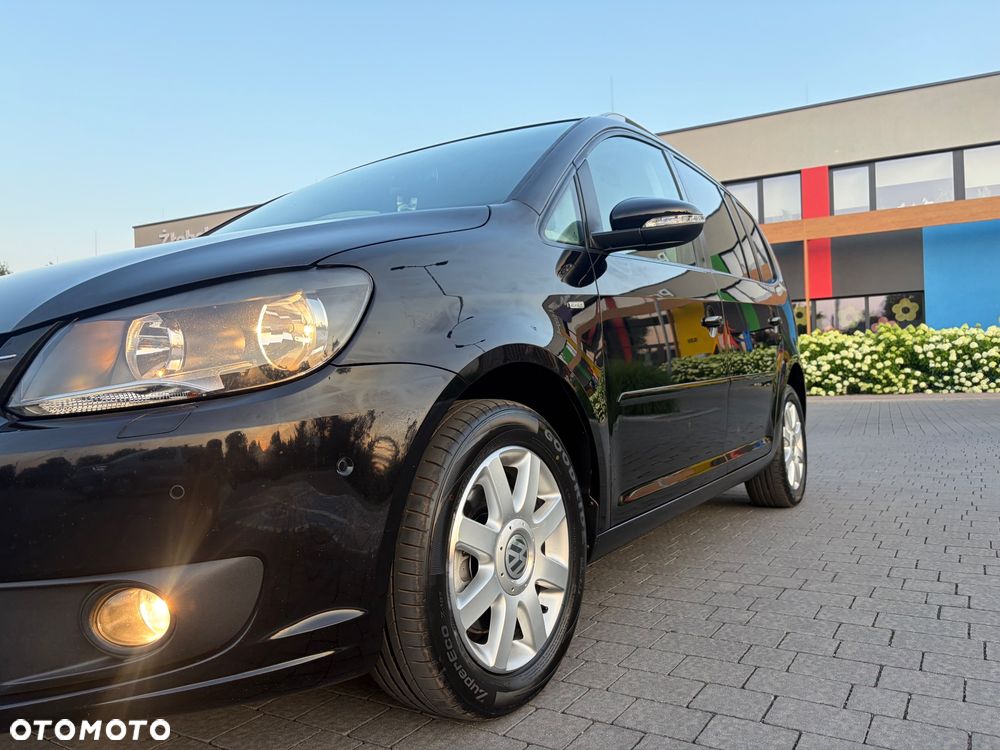 Volkswagen Touran 2.0 TDI DPF BlueMotion Technology DSG Life - 11