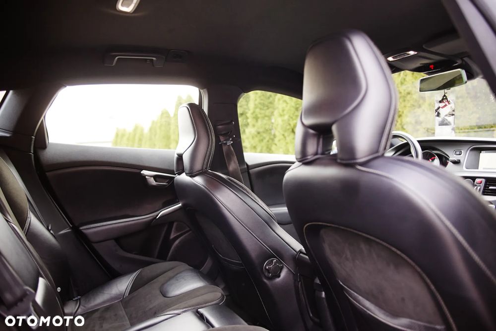 Volvo V40 D2 RDesign - 22