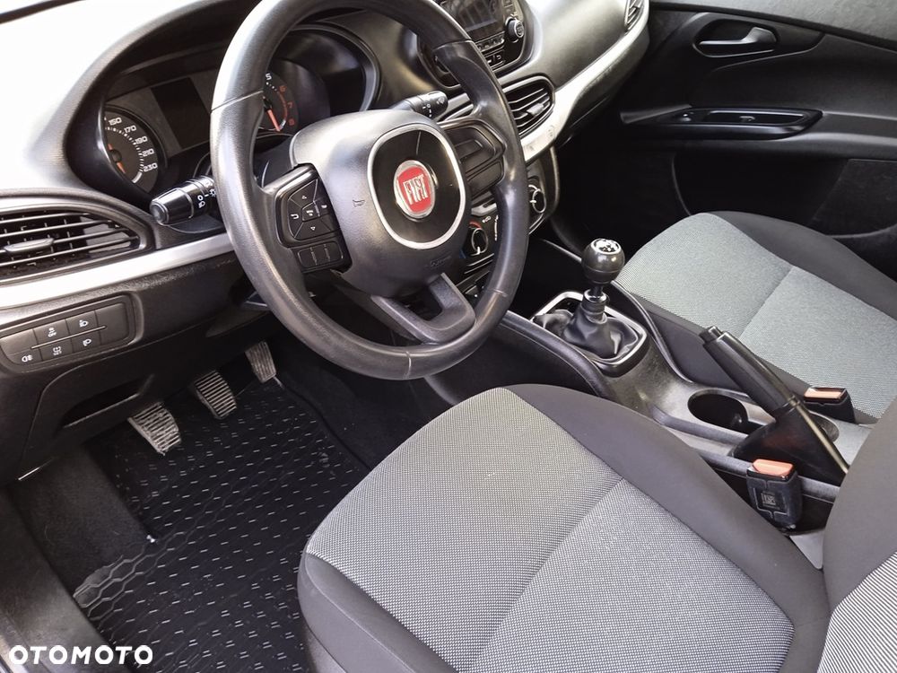 Fiat Tipo 1.4 16V - 8