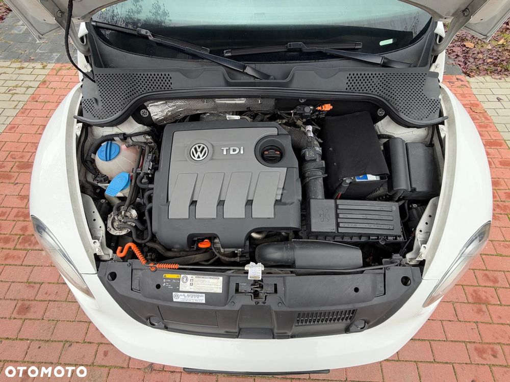 Volkswagen Beetle 1.6 TDI DPF Blue Motion Technologie Fender Edition - 18