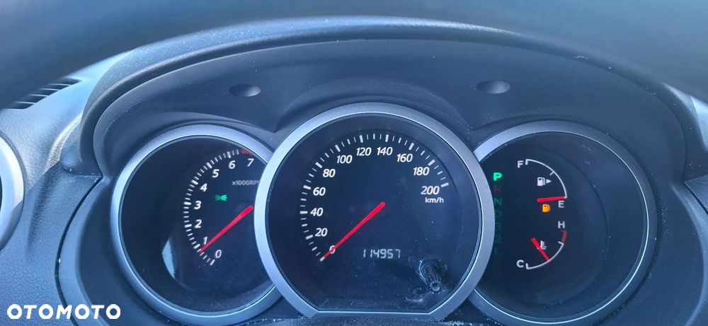 Suzuki Grand Vitara 2.0 Automatik Comfort + Family - 13