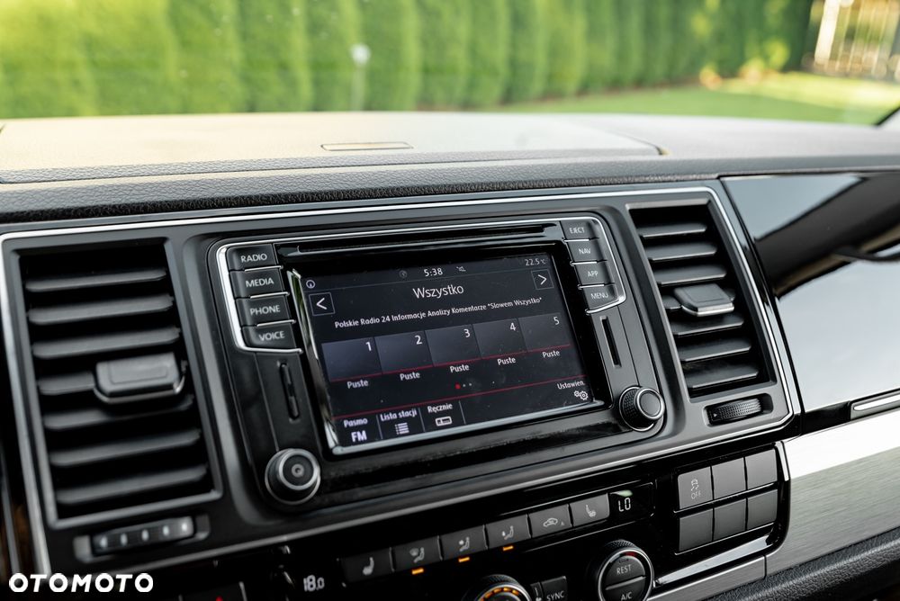 Volkswagen Multivan - 34