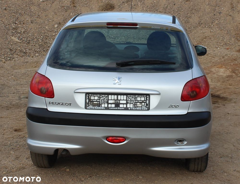 Peugeot 206 - 8