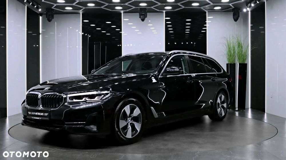 BMW Seria 5 520d Luxury Line sport - 2