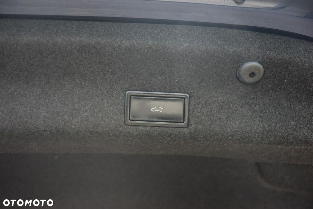 Volkswagen Passat - 23