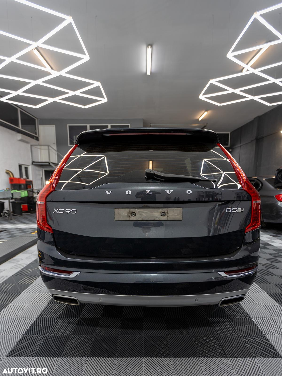 Volvo XC 90 D5 AWD Inscription - 9