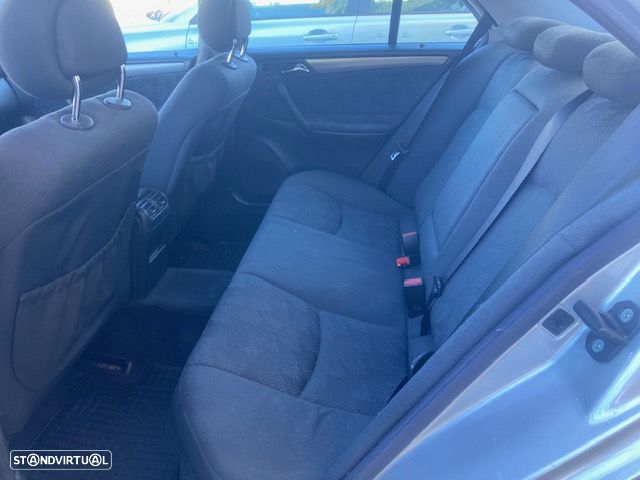 Mercedes-Benz C 220 - 23