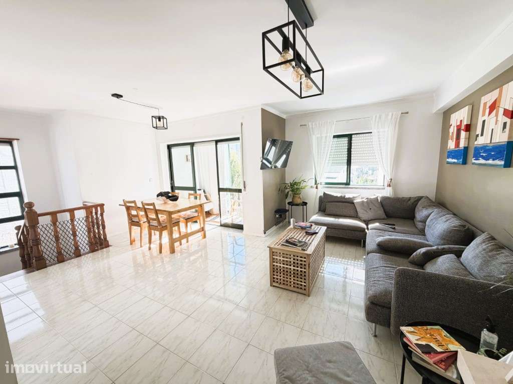 Apartamento T1+1 Duplex com Pátio, Churrasqueira e Garagem | Avenal... - Grande imagem: 3/24