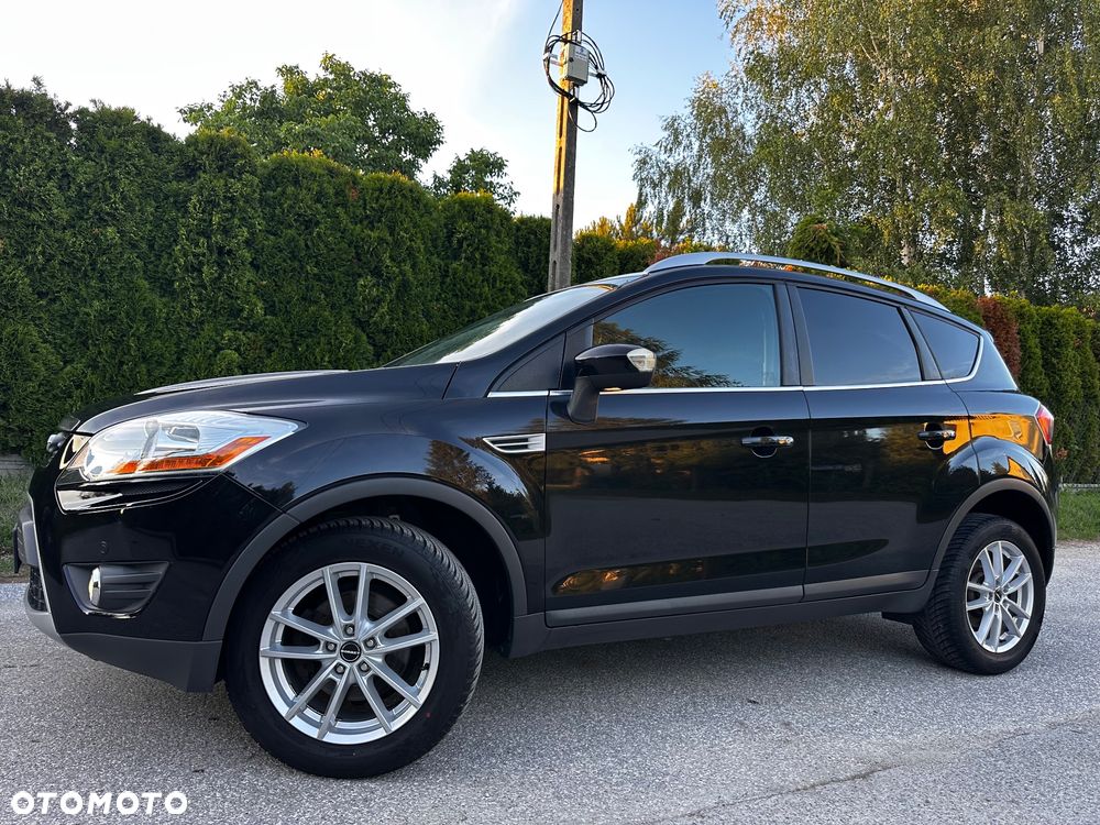 Ford Kuga 2.0 TDCi 2x4 Titanium - 10