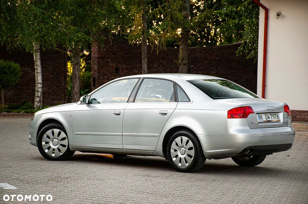 Audi A4 Limousine 1.6 - 21