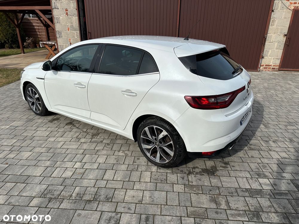 Renault Megane ENERGY TCe 130 BOSE EDITION - 4