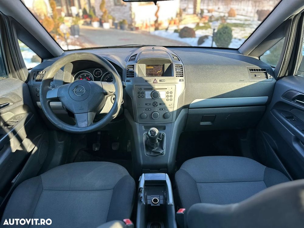 Opel Zafira 1.9 CDTI Essentia - 11