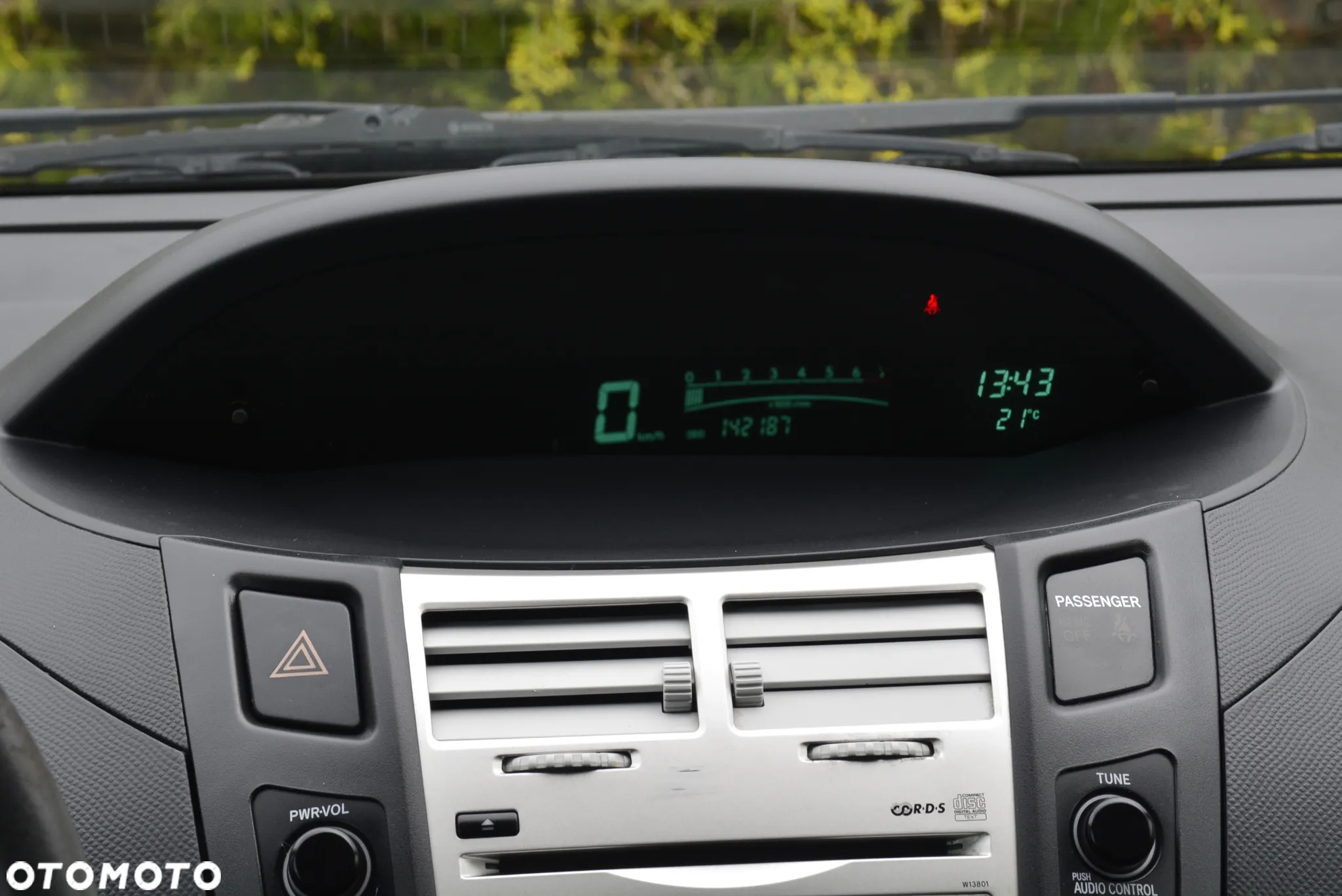Toyota Yaris 1.3 Luna A/C - 37