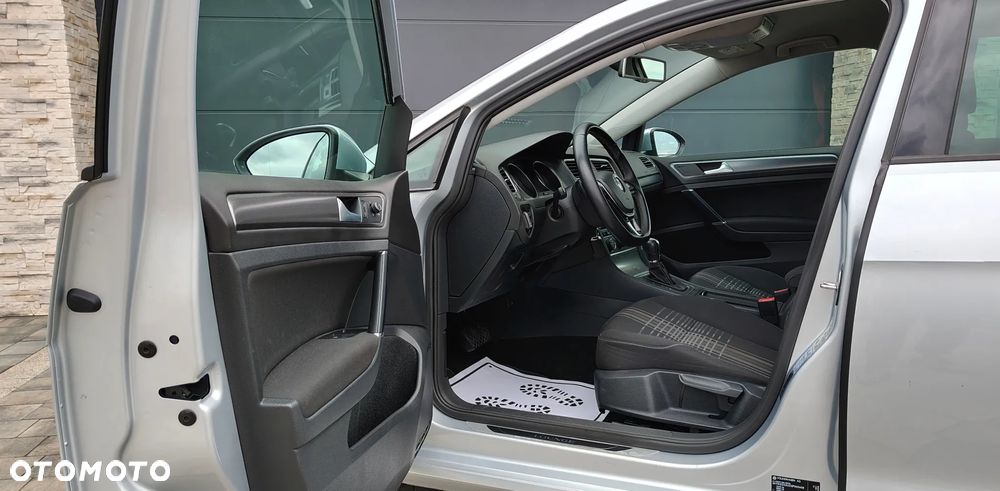 Volkswagen Golf 1.6 TDI BlueMotion Technology DSG Lounge - 15