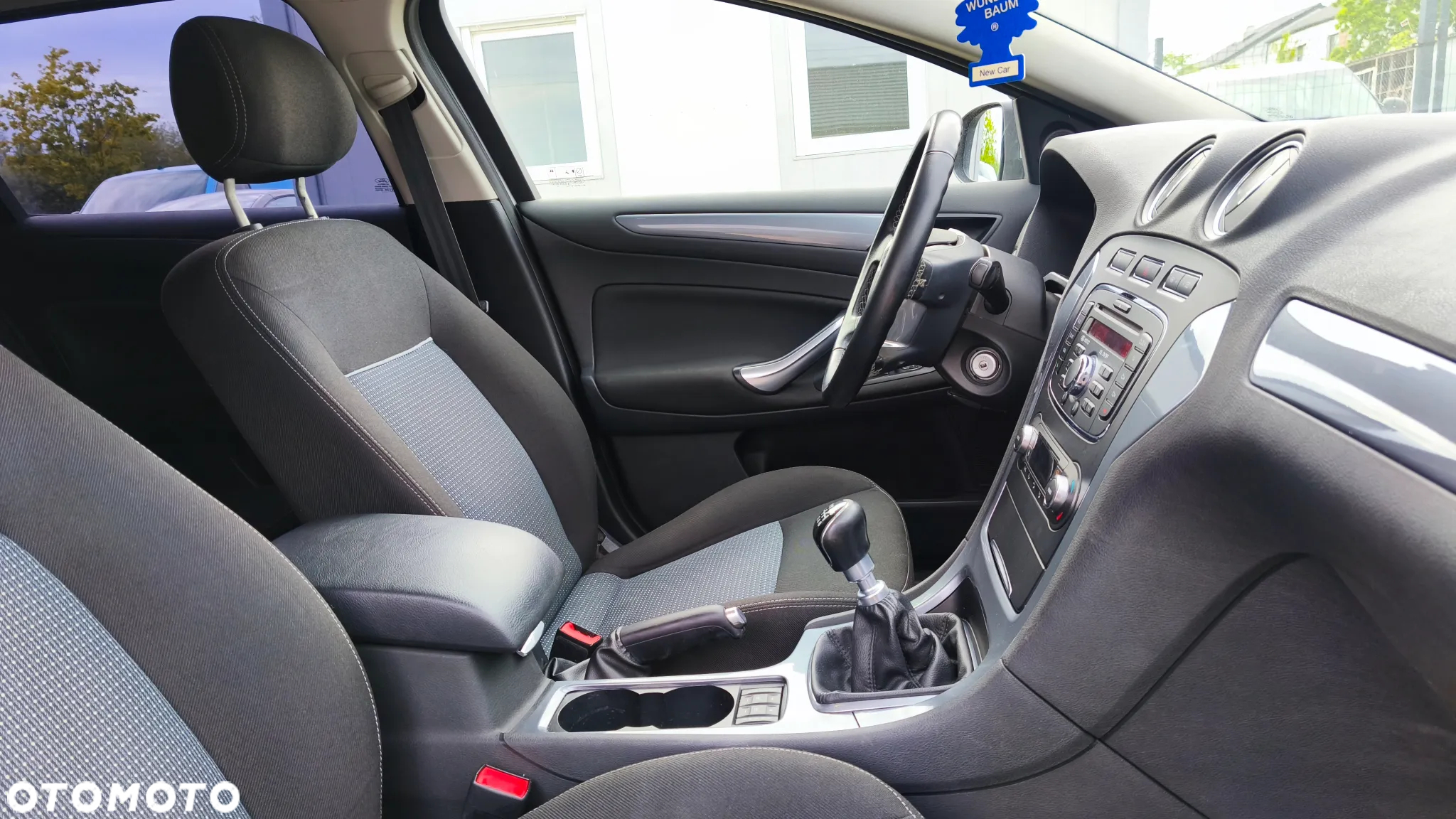 Ford Mondeo - 26