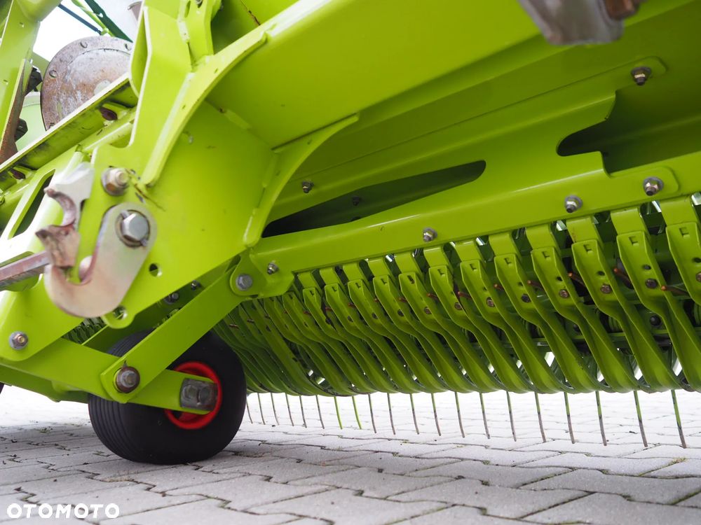 Claas Pick Up 300 HD Profi - 7