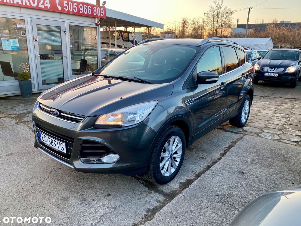 Ford Kuga 1.5 EcoBoost 2x4 Titanium - 1