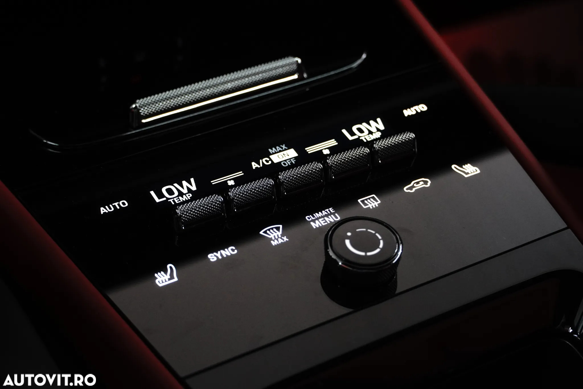 Porsche Cayenne - 30