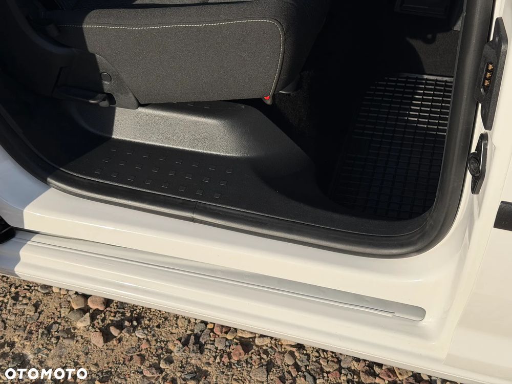 Volkswagen Caddy - 29