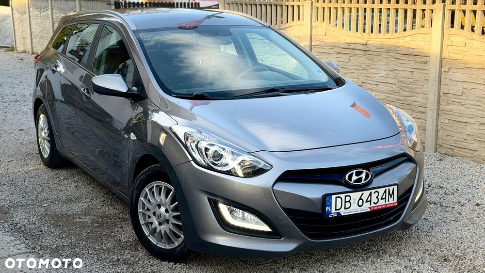 Hyundai i30 blue 1.6 CRDi Style - 39